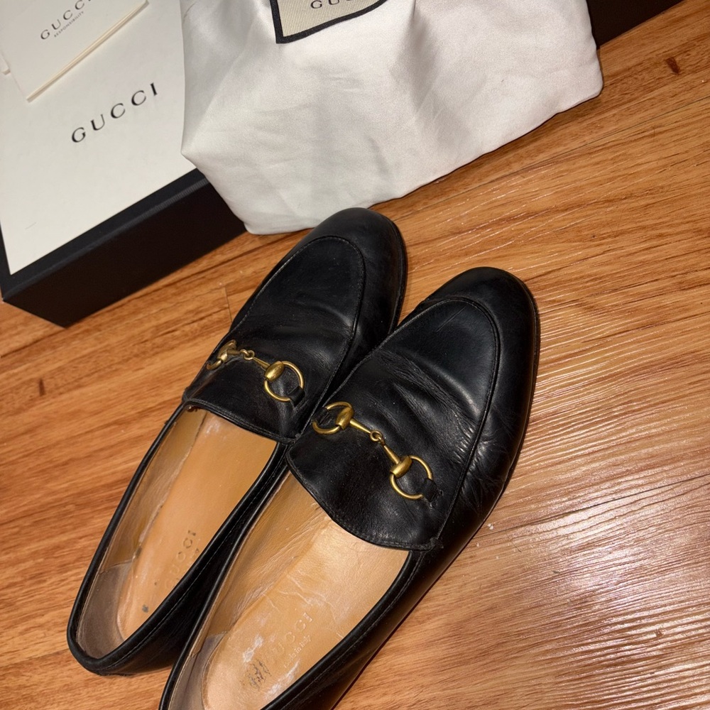 Gucci women’s Black Leather Loafers princetown